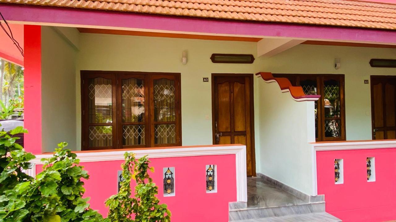 Packbag Comfort Bed & Breakfast Kovalam Exterior photo