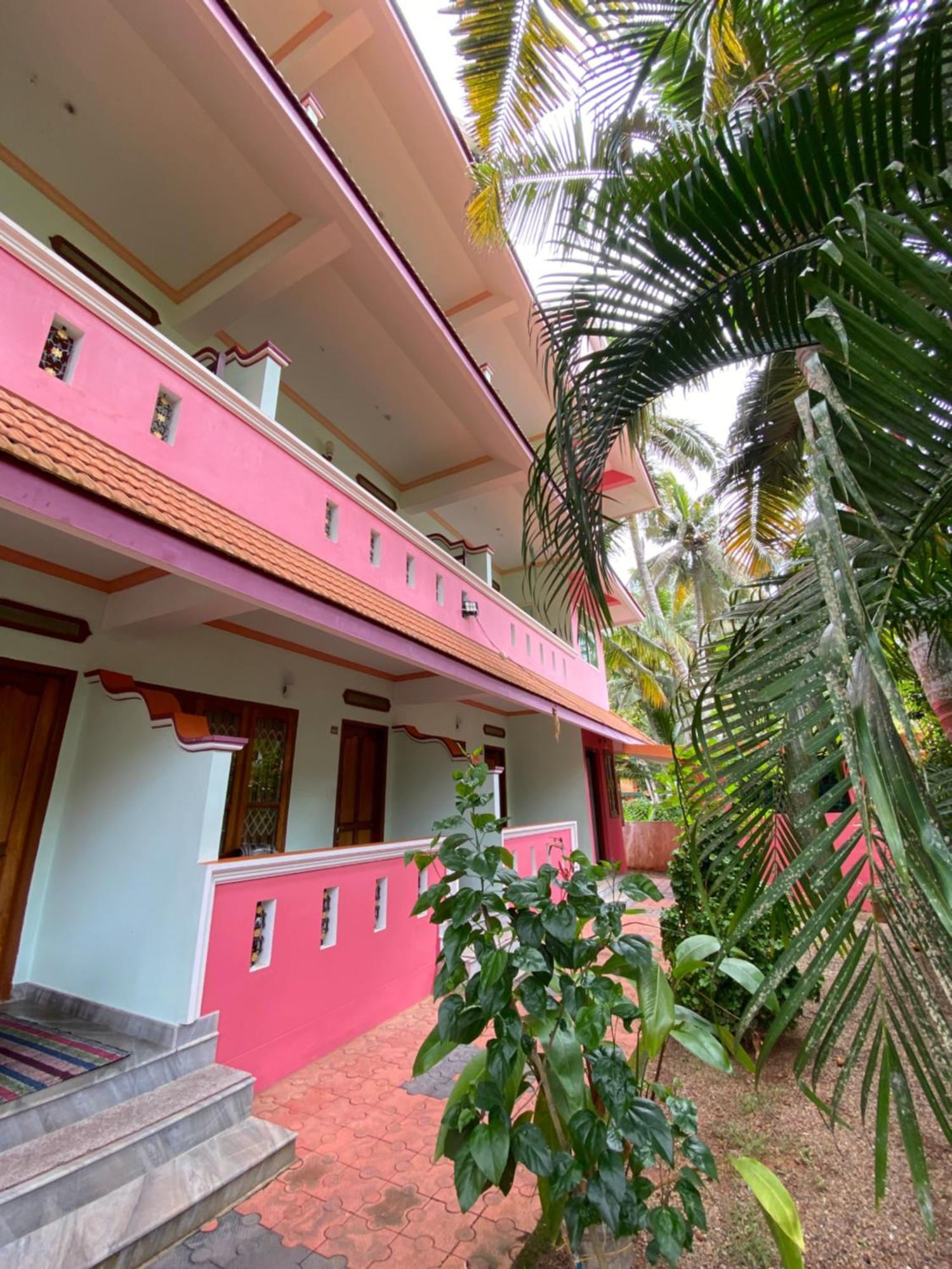 Packbag Comfort Bed & Breakfast Kovalam Exterior photo