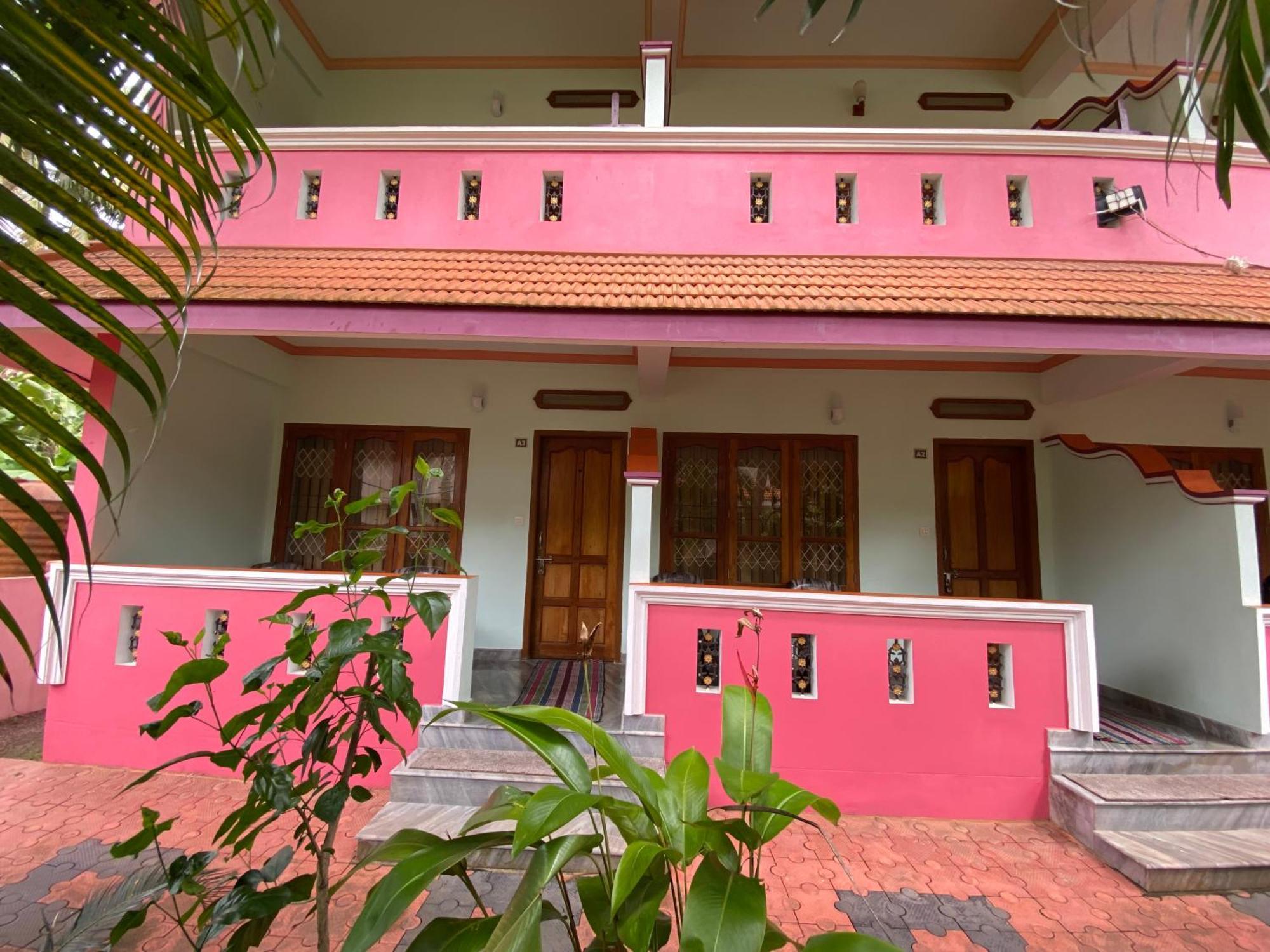 Packbag Comfort Bed & Breakfast Kovalam Exterior photo