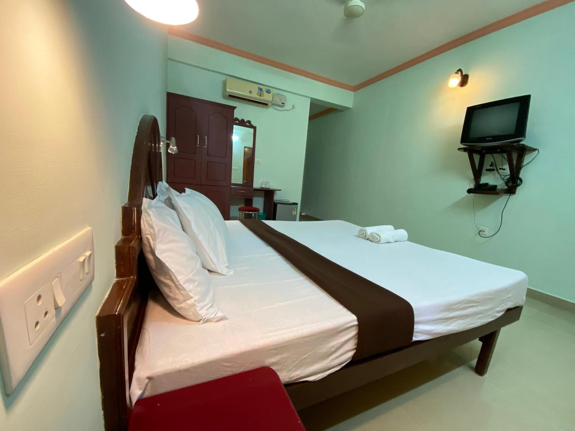 Packbag Comfort Bed & Breakfast Kovalam Exterior photo