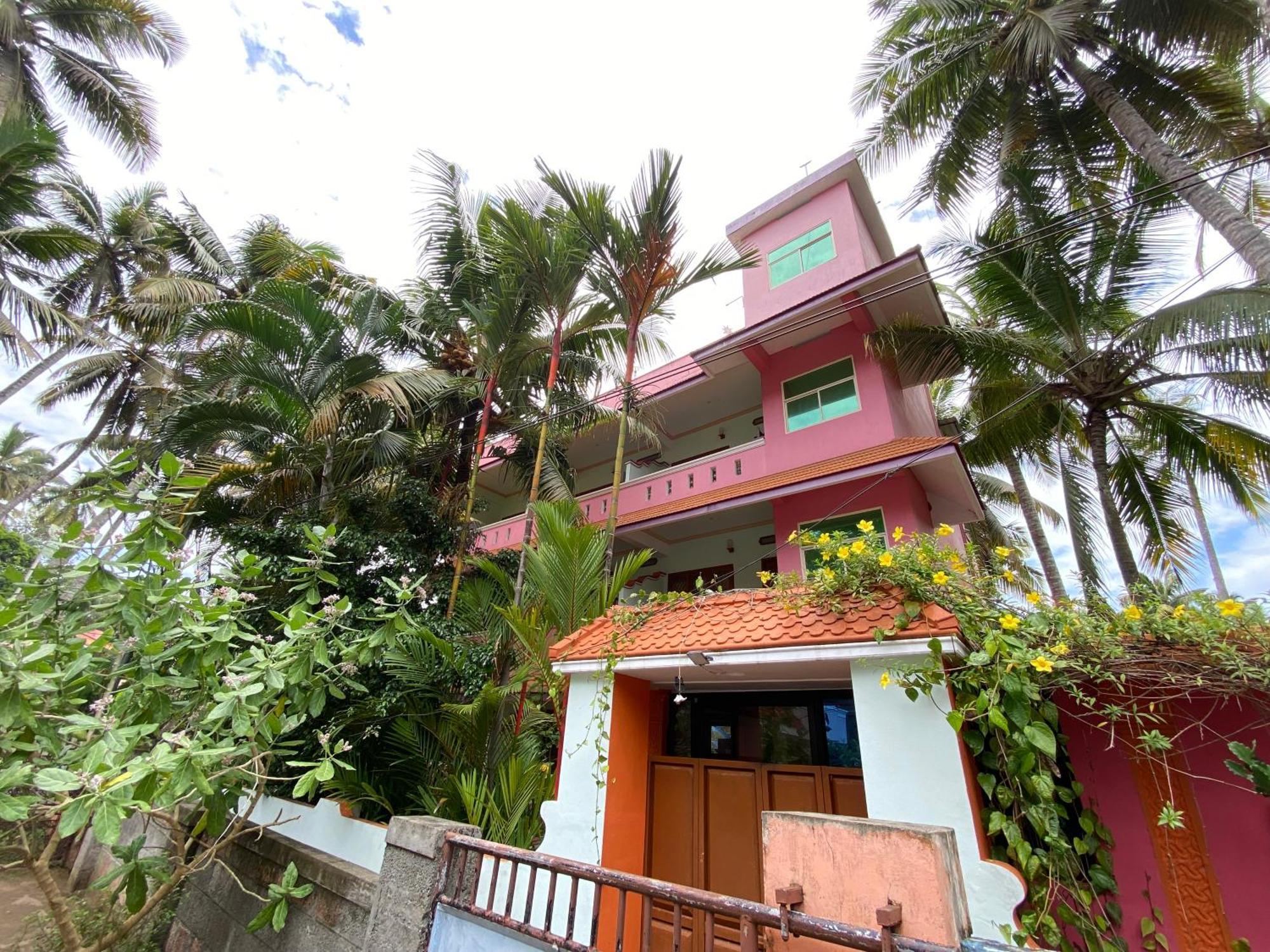 Packbag Comfort Bed & Breakfast Kovalam Exterior photo