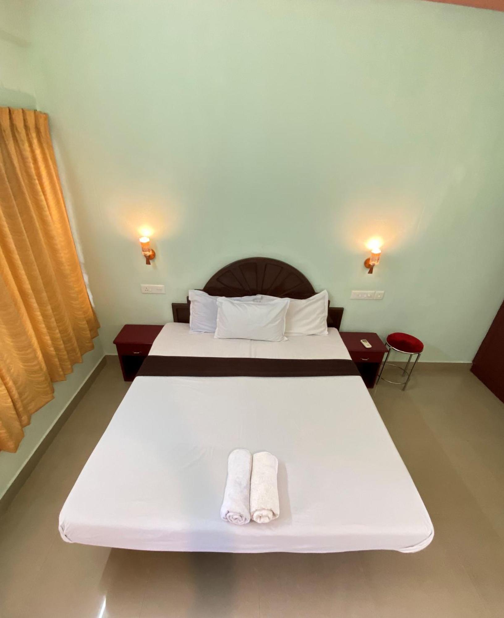 Packbag Comfort Bed & Breakfast Kovalam Exterior photo