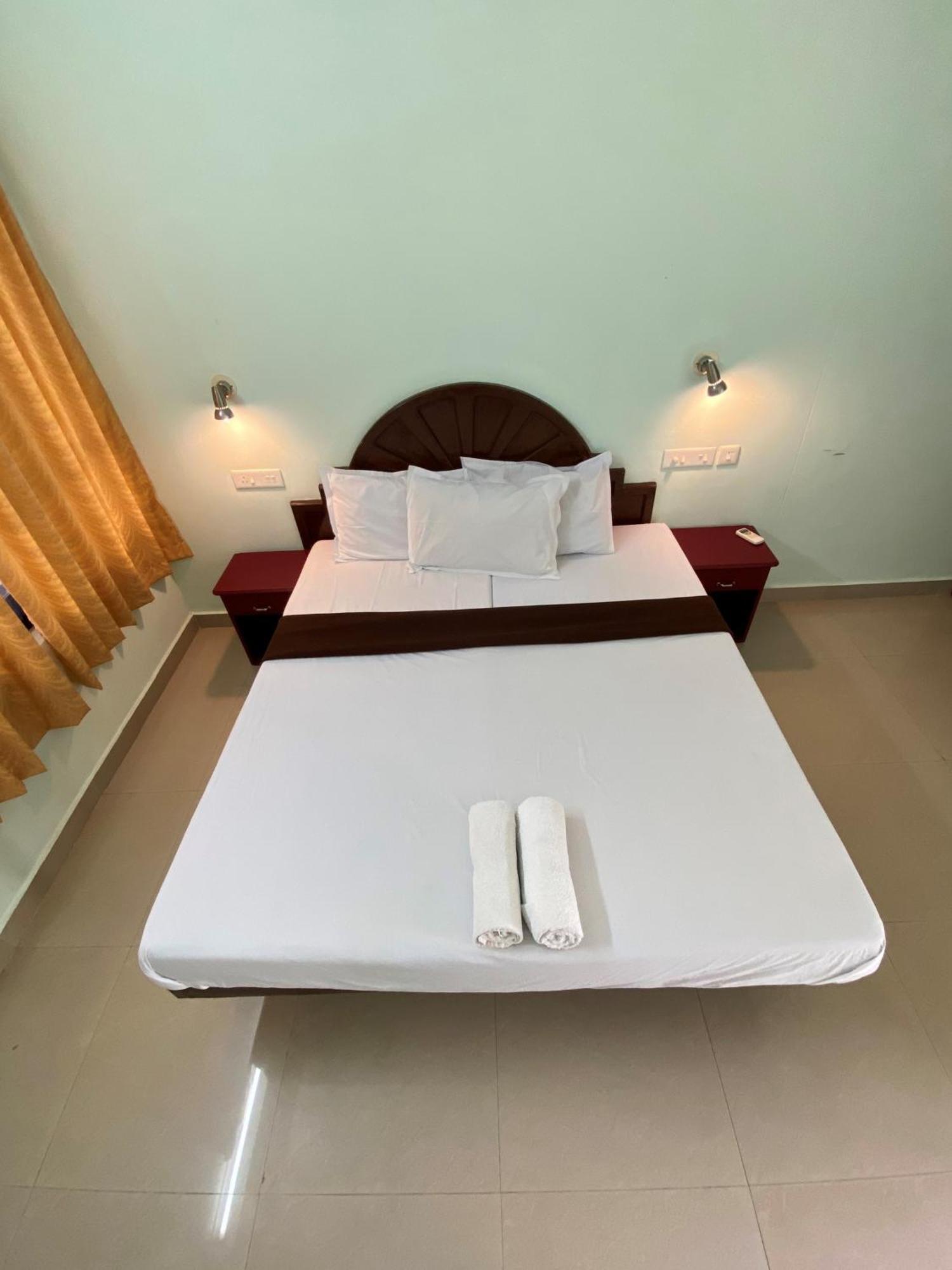 Packbag Comfort Bed & Breakfast Kovalam Exterior photo