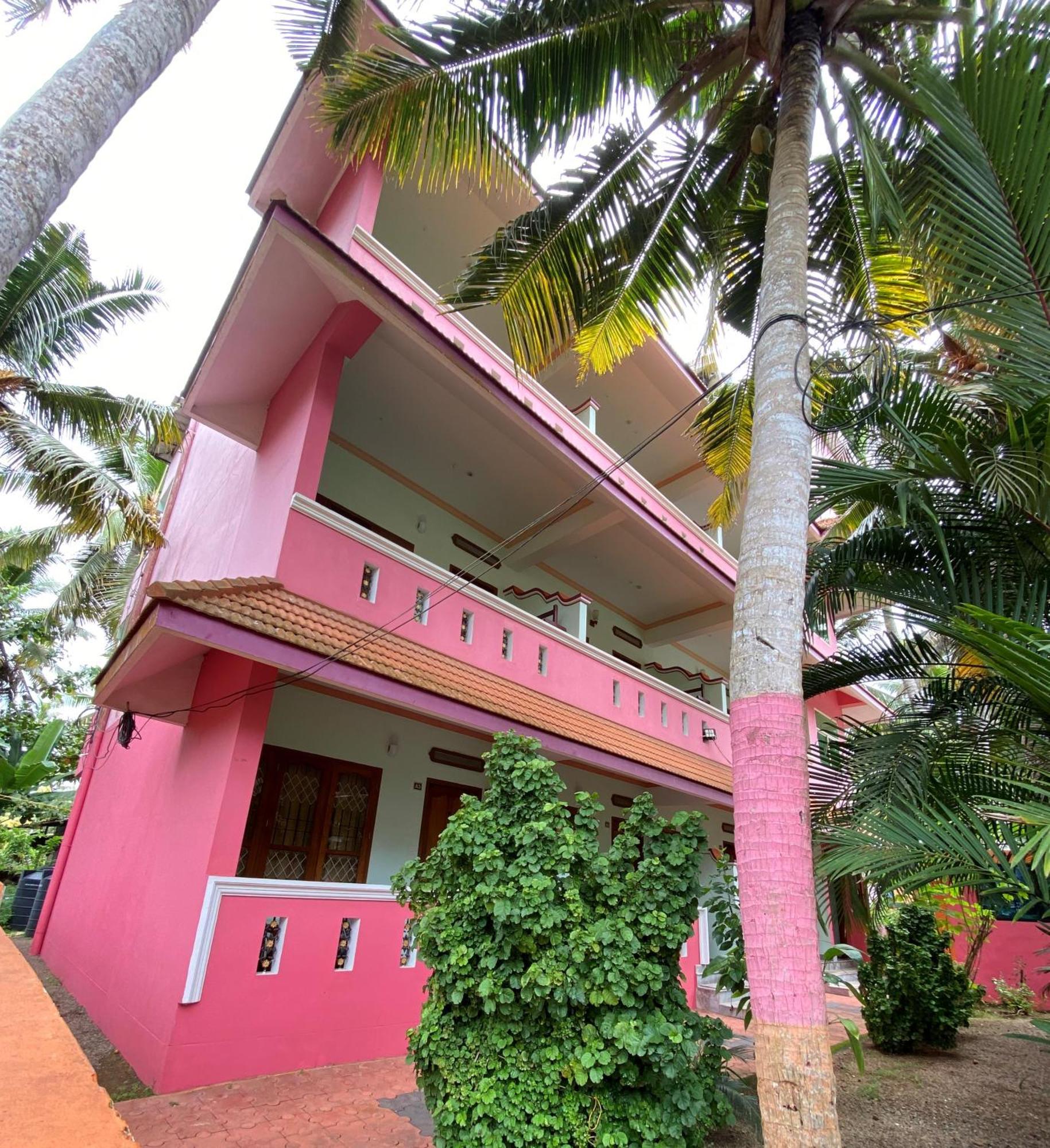 Packbag Comfort Bed & Breakfast Kovalam Exterior photo